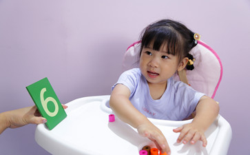孩子說話晚？認(rèn)知訓(xùn)練不可少