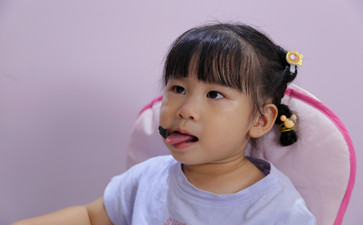 如何糾正小孩發(fā)音？
