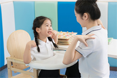 孩子說(shuō)話晚是怎么回事?